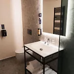 Lonca Hotel