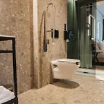 Lonca Hotel