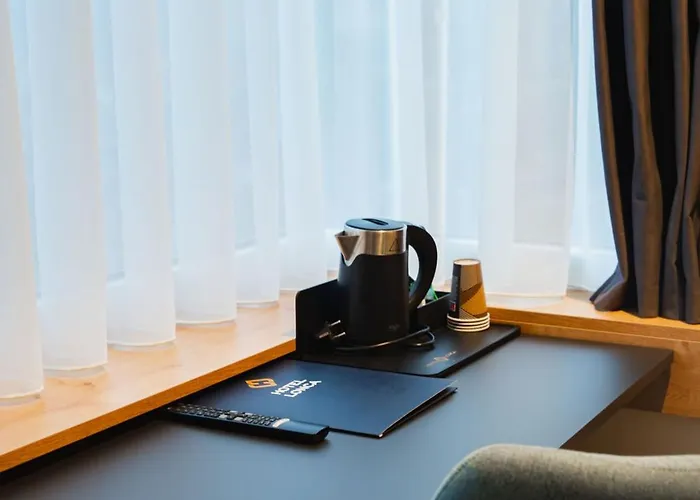 Lonca 4* שקופיה-לוקה